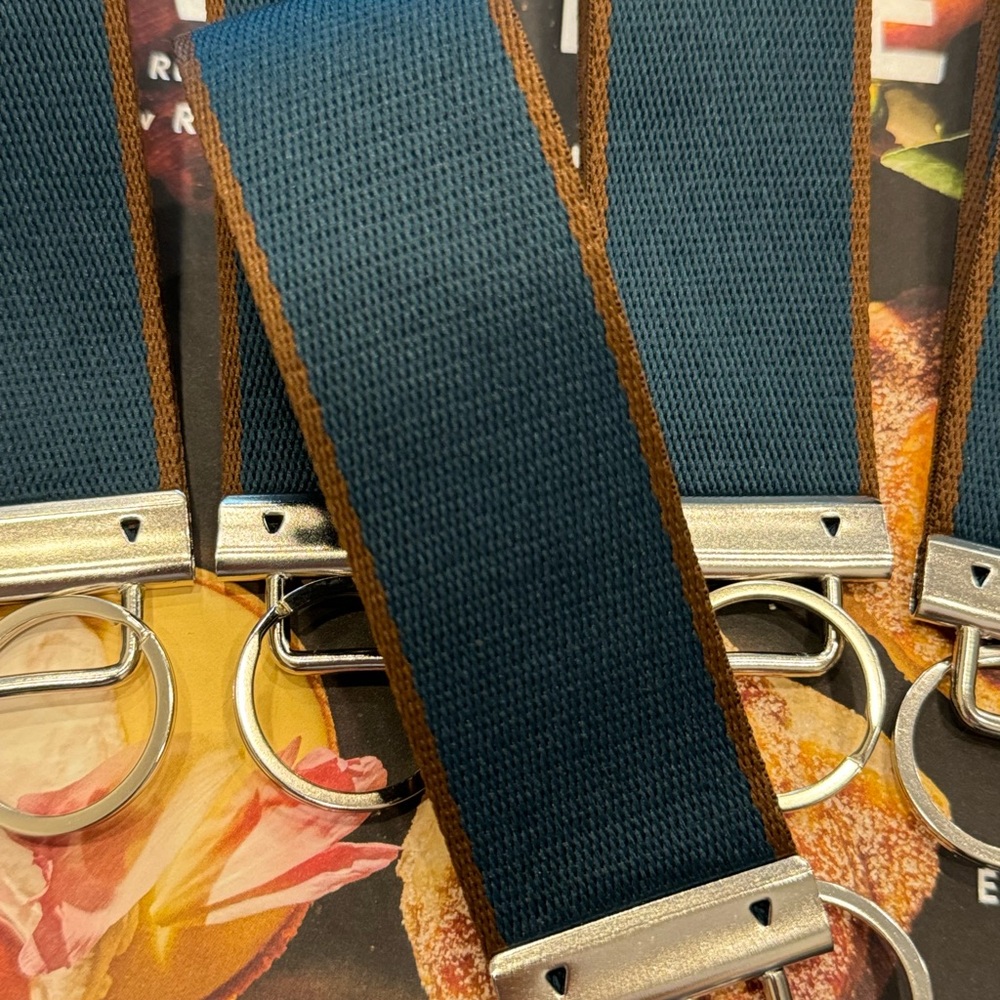 Wristlet keychain
